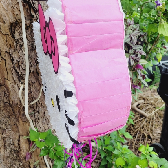 Handmade custom Hello kitty Traditional Mexican Piñata 🪅 Pull String - Picture 3 of 4